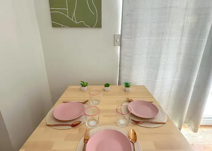 Apartment Quiet 5 Mins From Airport With Fast Wifi, Netflix, Gym, Pool Lapu-Lapu City