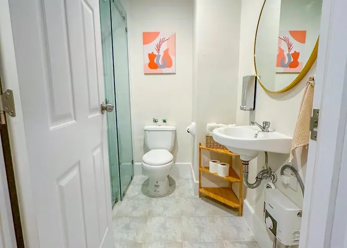 Quiet 5 Mins From Airport With Fast Wifi, Netflix, Gym, Pool Lapu-Lapu City